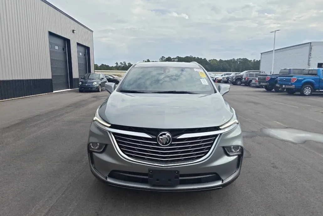 2024 Buick Enclave Premium photo 1