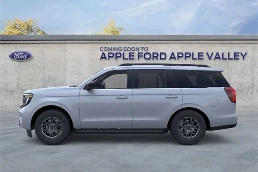 2025 Ford Expedition photo 1