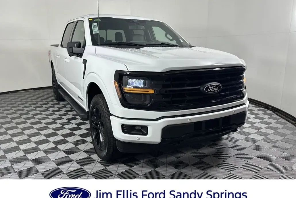 2025 Ford F-150 XLT photo 1