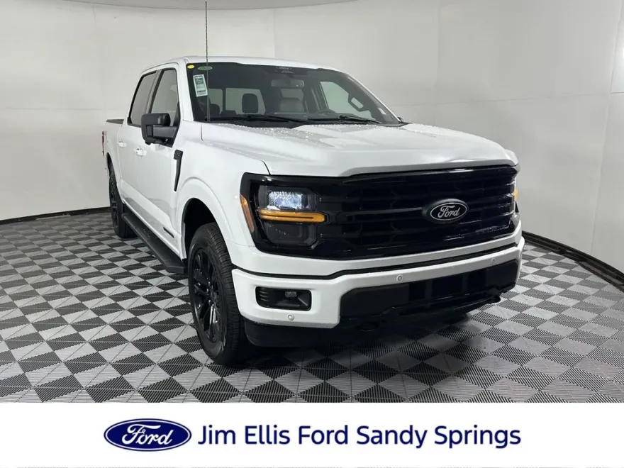 2025 Ford F-150 XLT photo 1