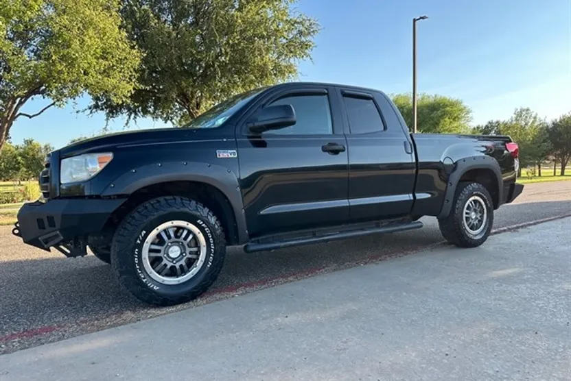 2012 Toyota Tundra Double Cab photo 1