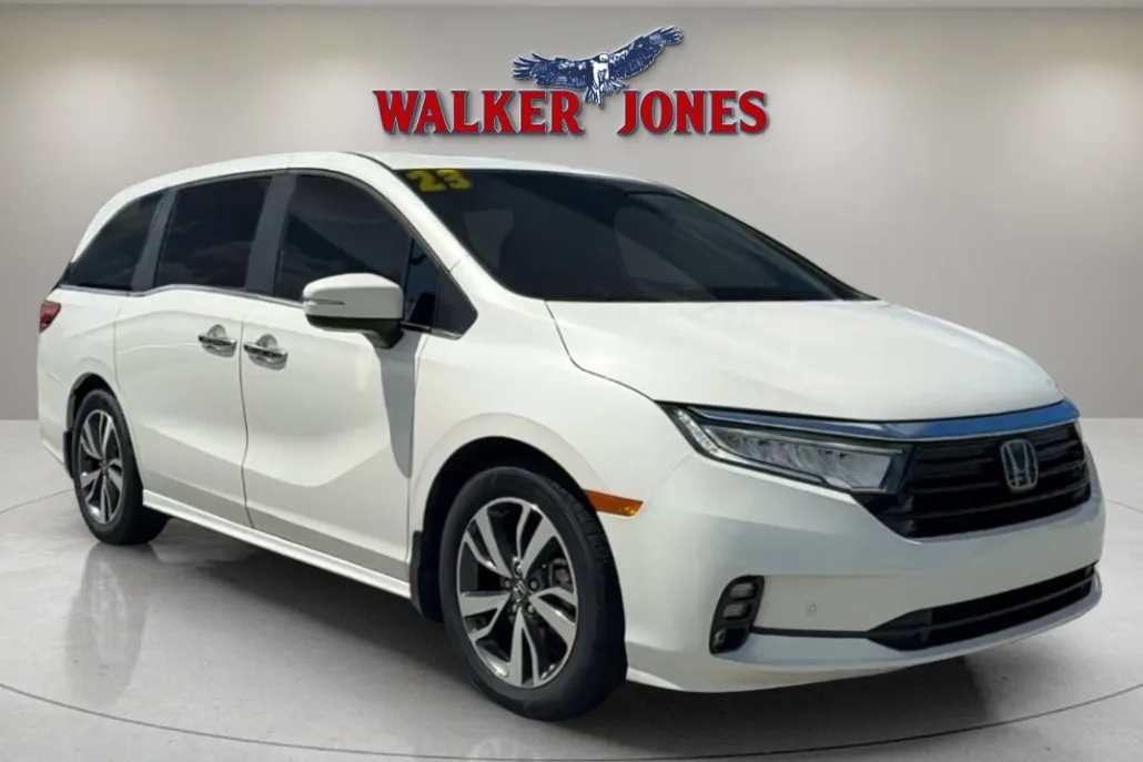 2023 Honda Odyssey Touring photo 1