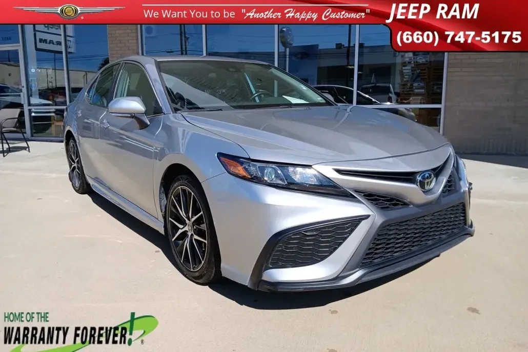 2023 Toyota Camry SE photo 1