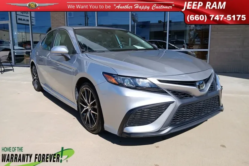 2023 Toyota Camry SE photo 1