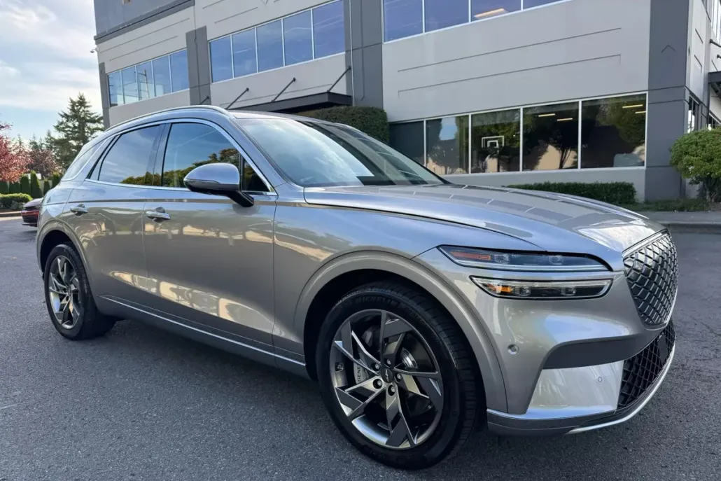 2024 Genesis Electrified GV70 Advanced photo 1