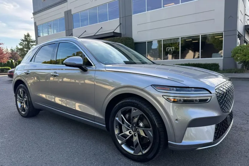 2024 Genesis Electrified GV70 Advanced photo 1