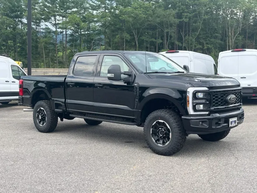 2025 Ford F-250 XLT photo 1