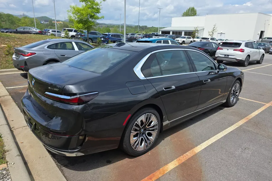 2025 Bmw i7 xDrive60 photo 1