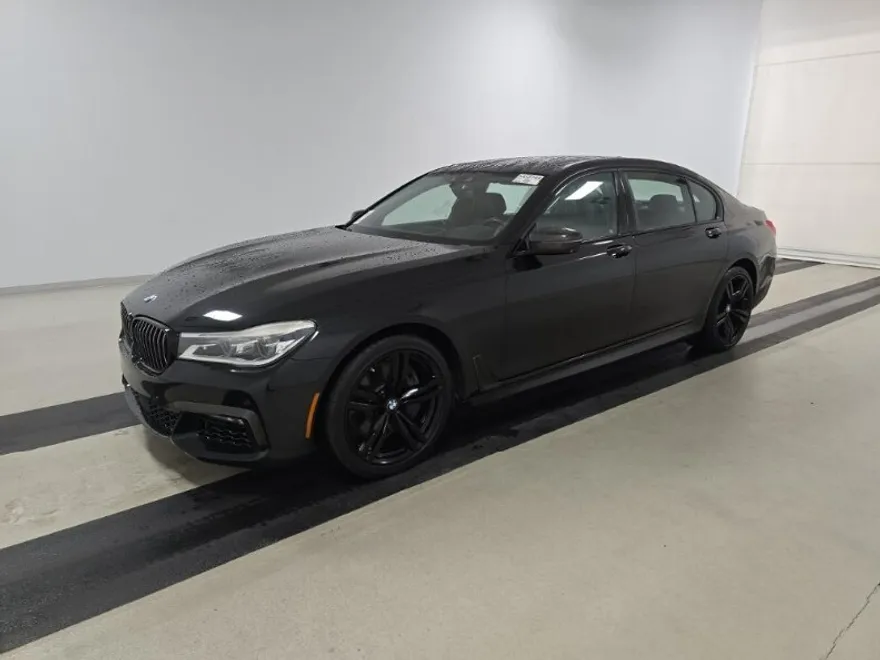 2016 Bmw 750i 7-series photo 1