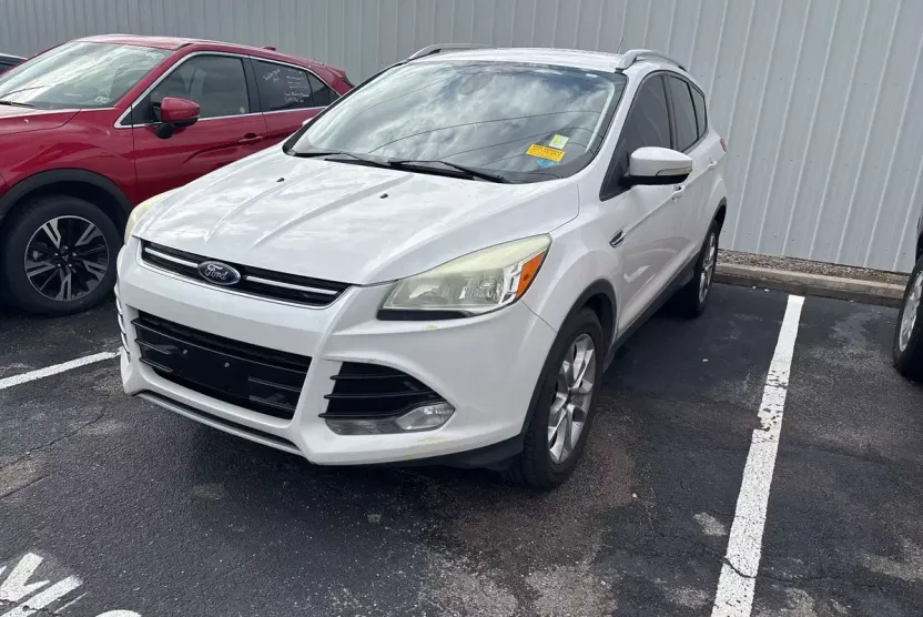 2014 Ford Escape Titanium photo 1