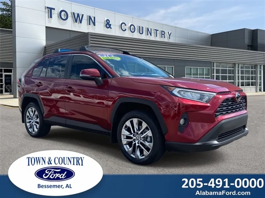 2021 Toyota RAV4 XLE Premium photo 1