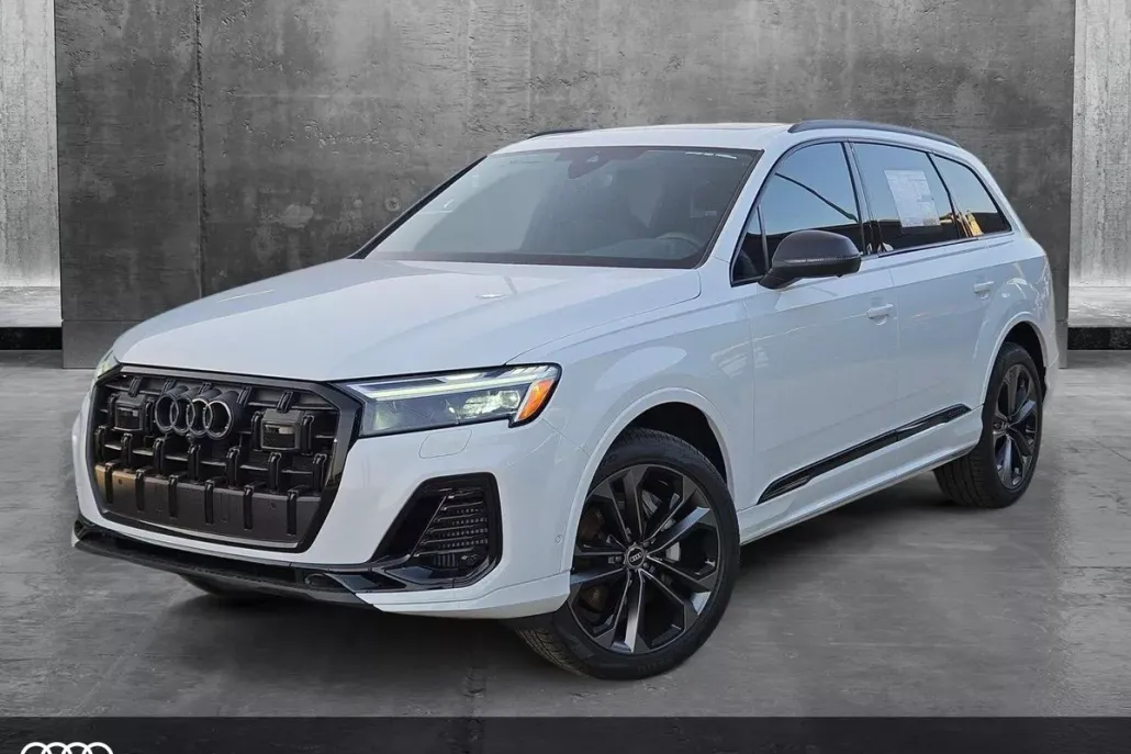 2025 Audi Q7 55 Premium Plus photo 1