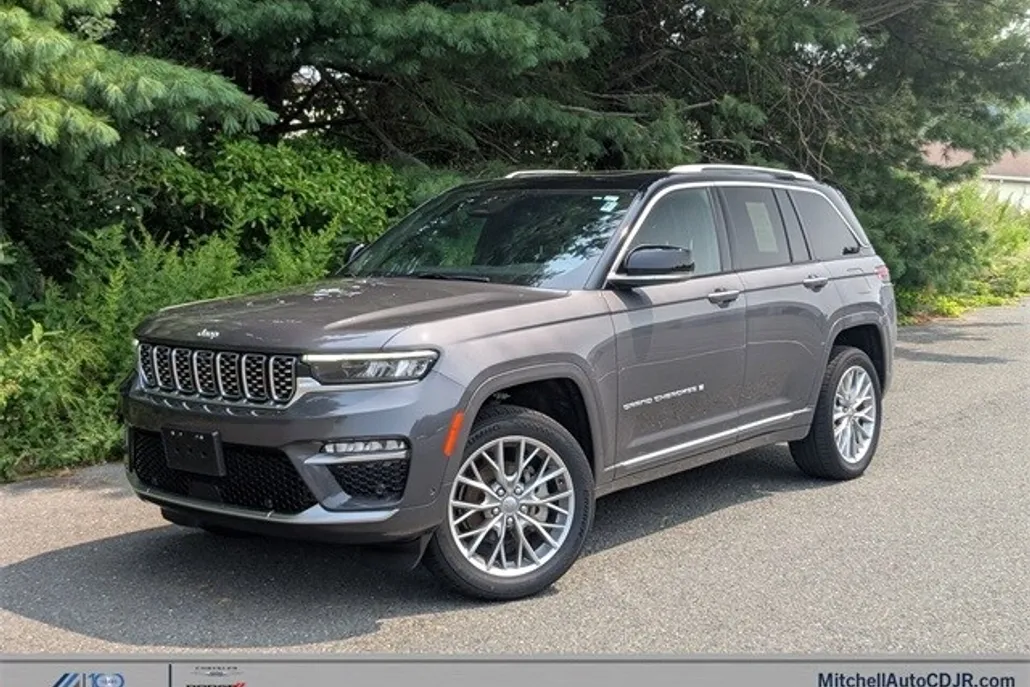 2022 Jeep Grand Cherokee Summit photo 1