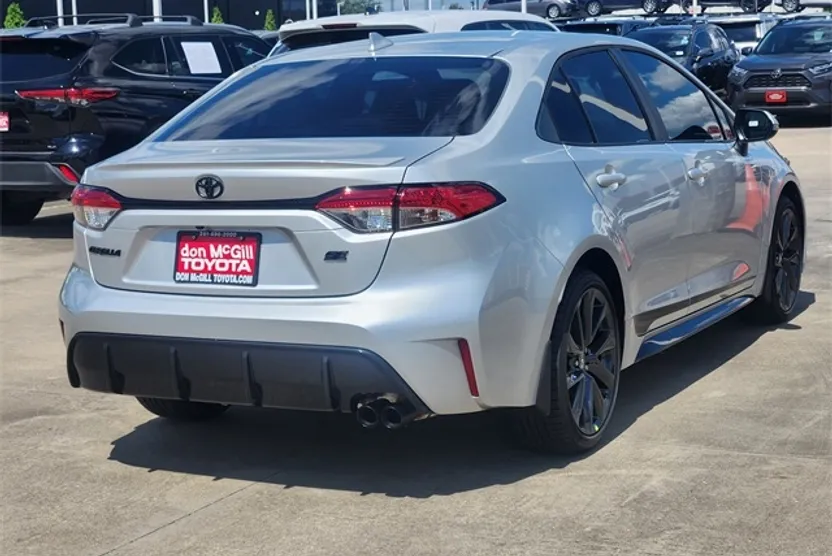 2026 Toyota Corolla SE photo 1