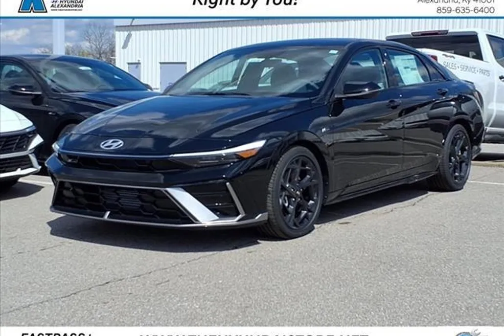 2025 Hyundai Elantra N Line photo 1