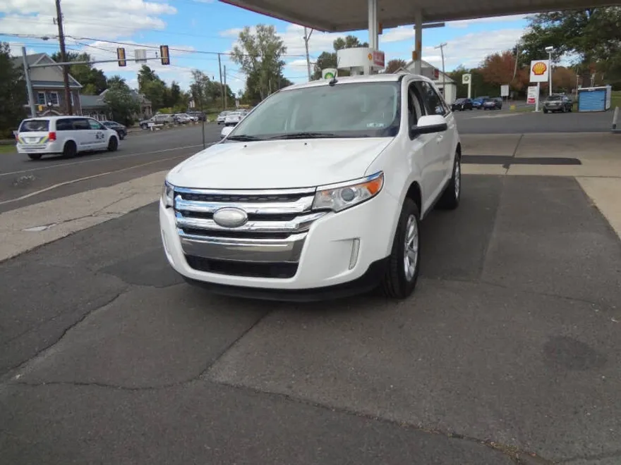 2013 Ford Edge SEL photo 1