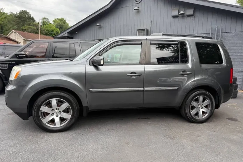2013 Honda Pilot Touring photo 1