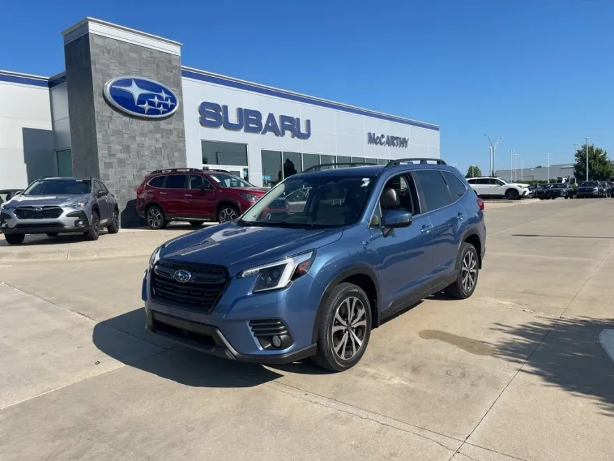2023 Subaru Forester Limited photo 1