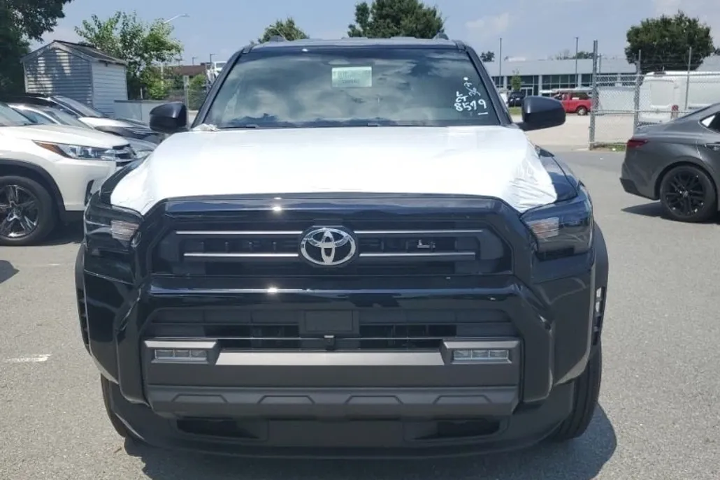 2025 Toyota 4Runner SR5 photo 1