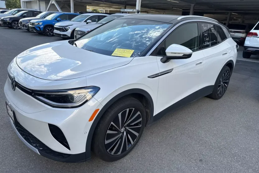 2023 Volkswagen ID.4 Pro Plus photo 1