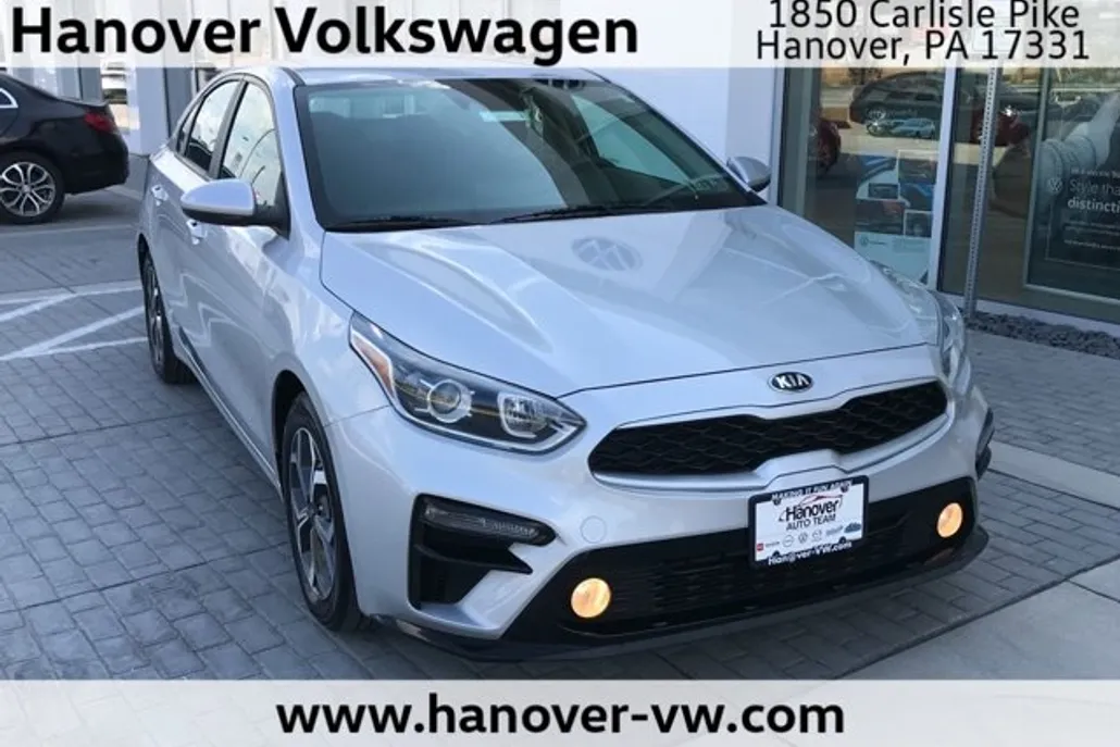 2021 Kia Forte LXS photo 1