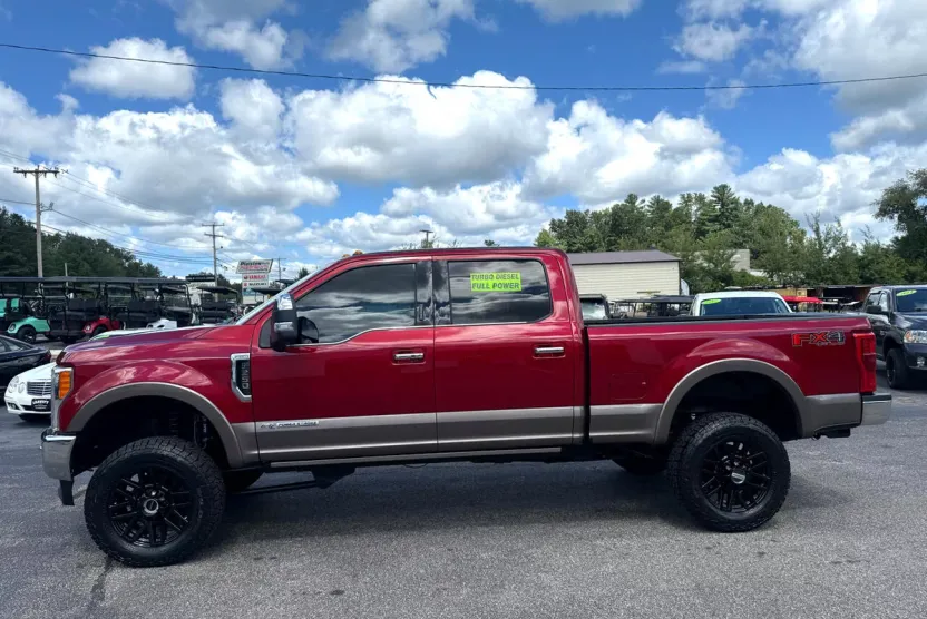 2019 Ford F-350 King Ranch photo 1