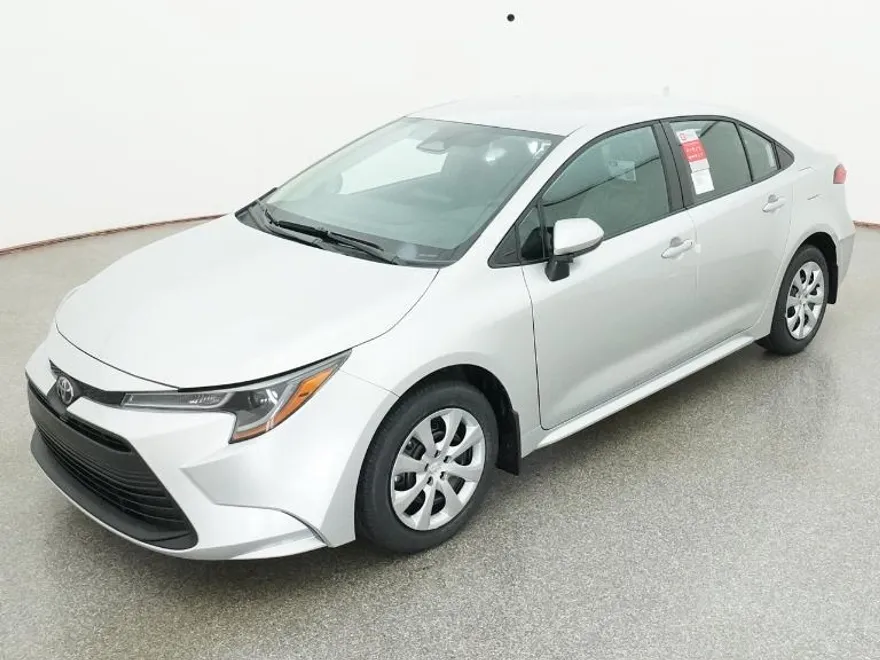 2026 Toyota Corolla LE photo 1