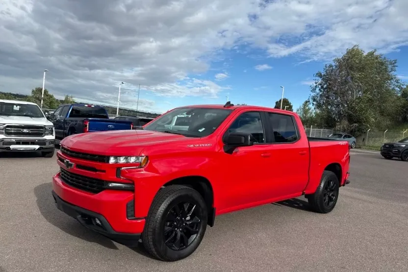 2021 Chevrolet Silverado 1500 RST photo 1