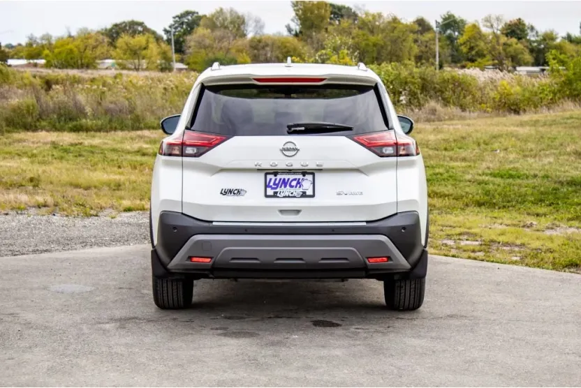 2021 Nissan Rogue SV AWD photo 1