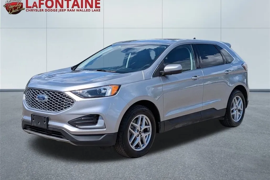 2024 Ford Edge SEL photo 1