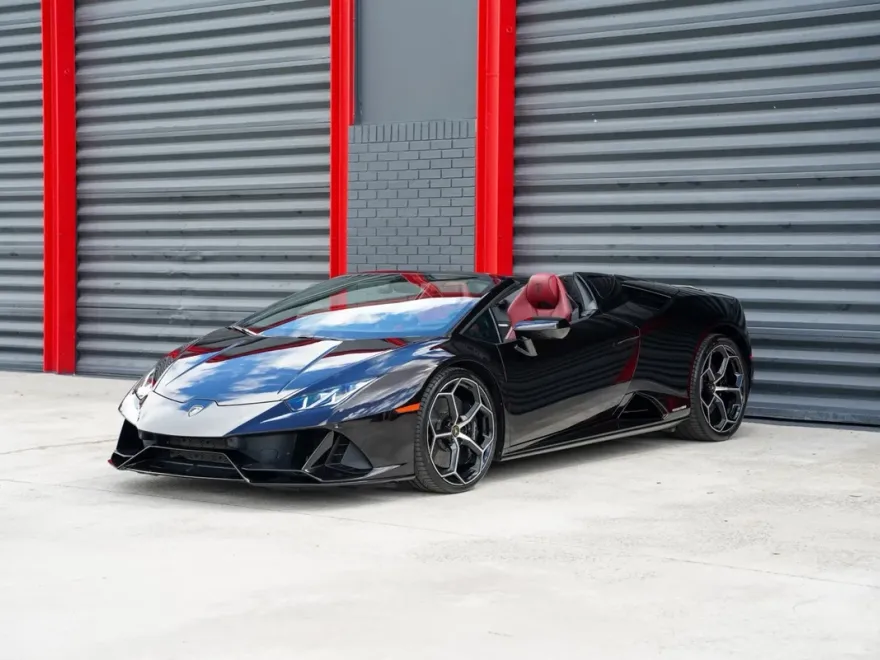 2020 Lamborghini Huracan Evo Base photo 1