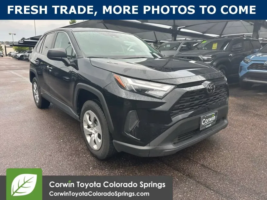 2024 Toyota RAV4 LE photo 1