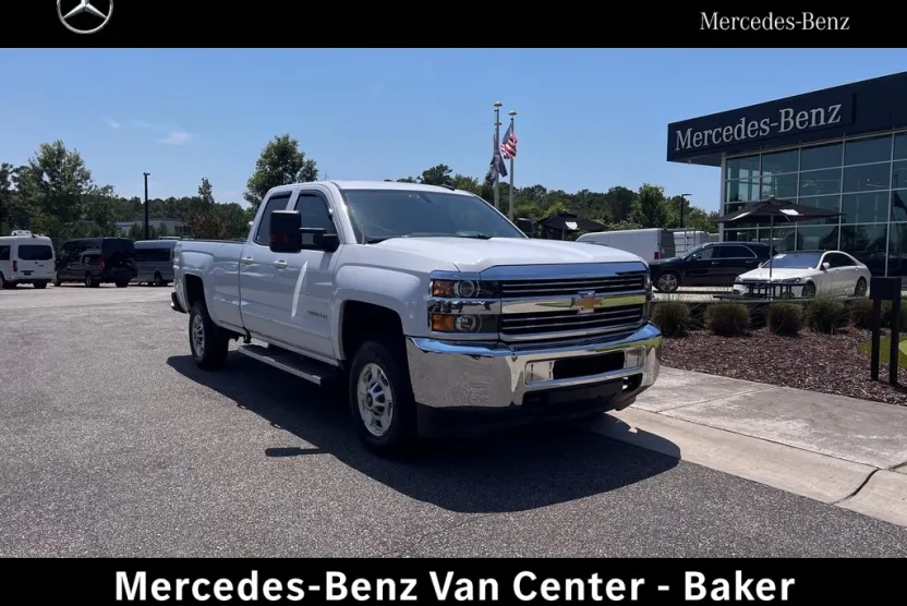 2017 Chevrolet Silverado 2500HD LT photo 1