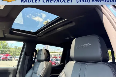 2020 Chevrolet Silverado 1500 High Country photo 2