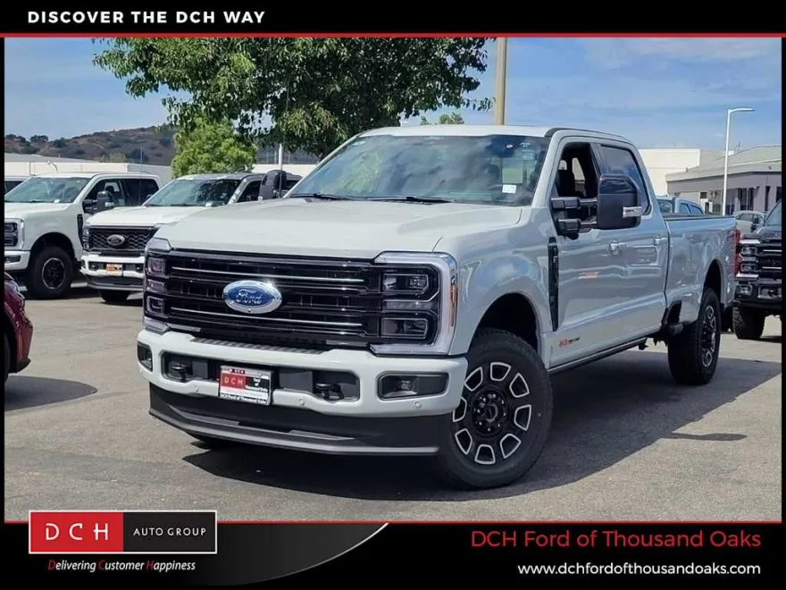 2026 Ford F-350 Platinum photo 1
