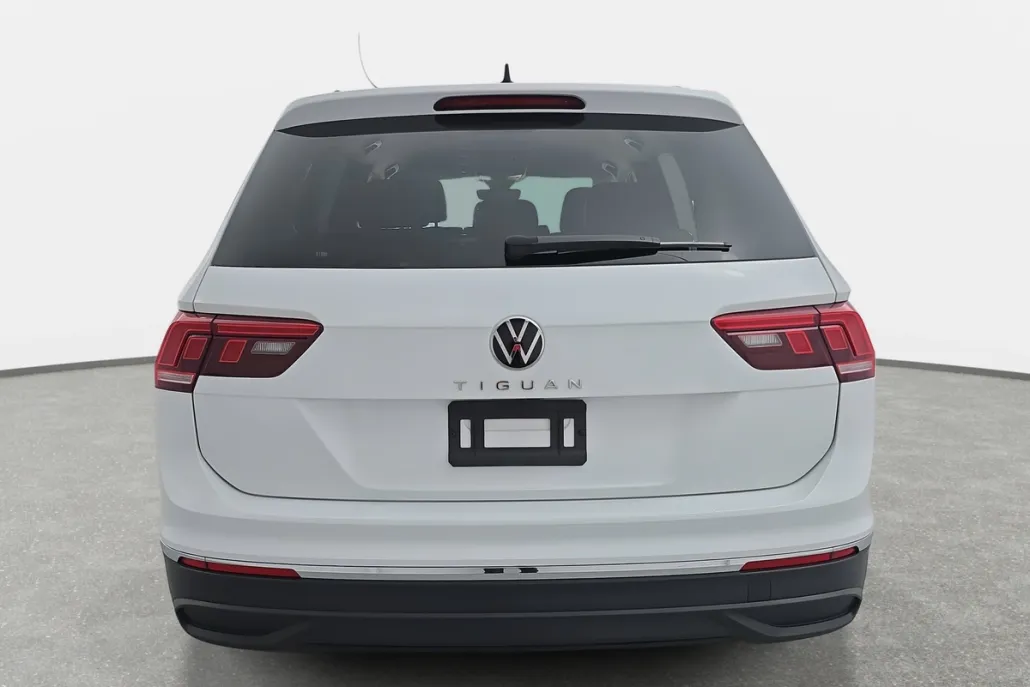 2024 Volkswagen Tiguan S photo 1