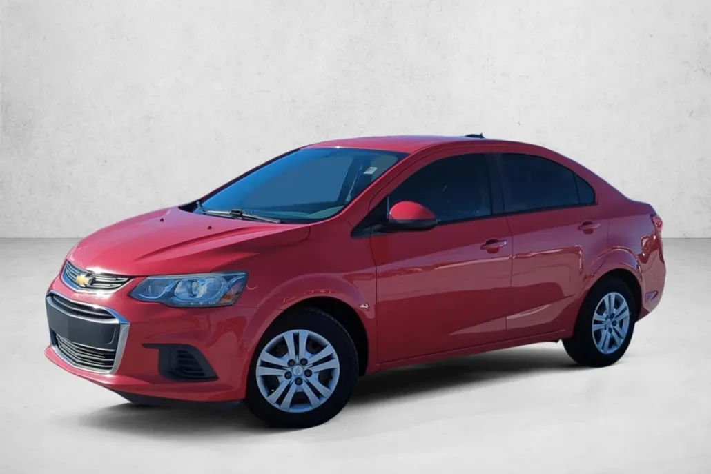 2018 Chevrolet Sonic LS photo 1