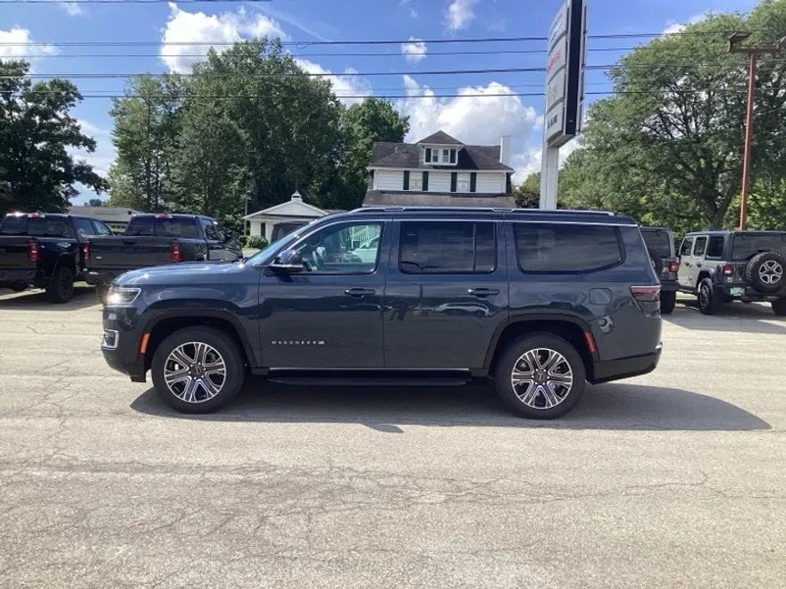 2025 Jeep Wagoneer Base photo 1