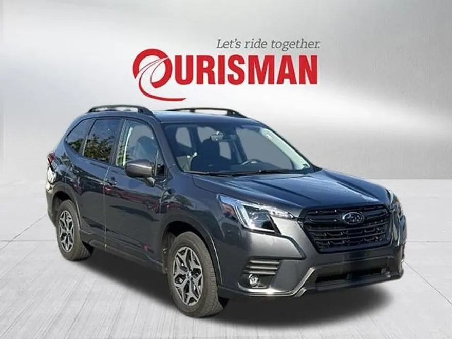2024 Subaru Forester Premium photo 1