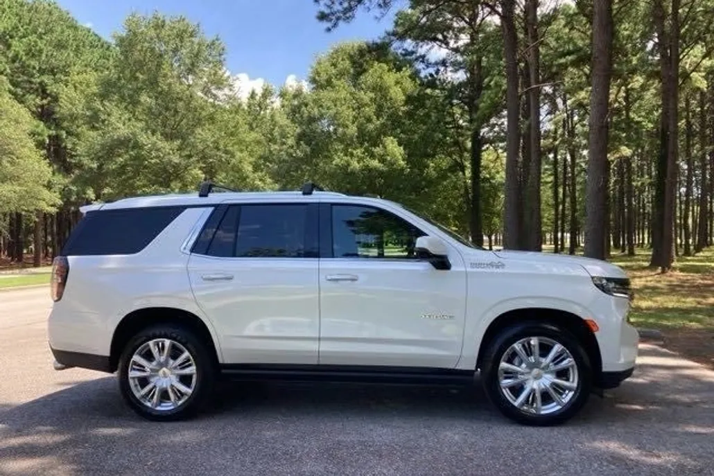 2023 Chevrolet Tahoe High Country photo 1