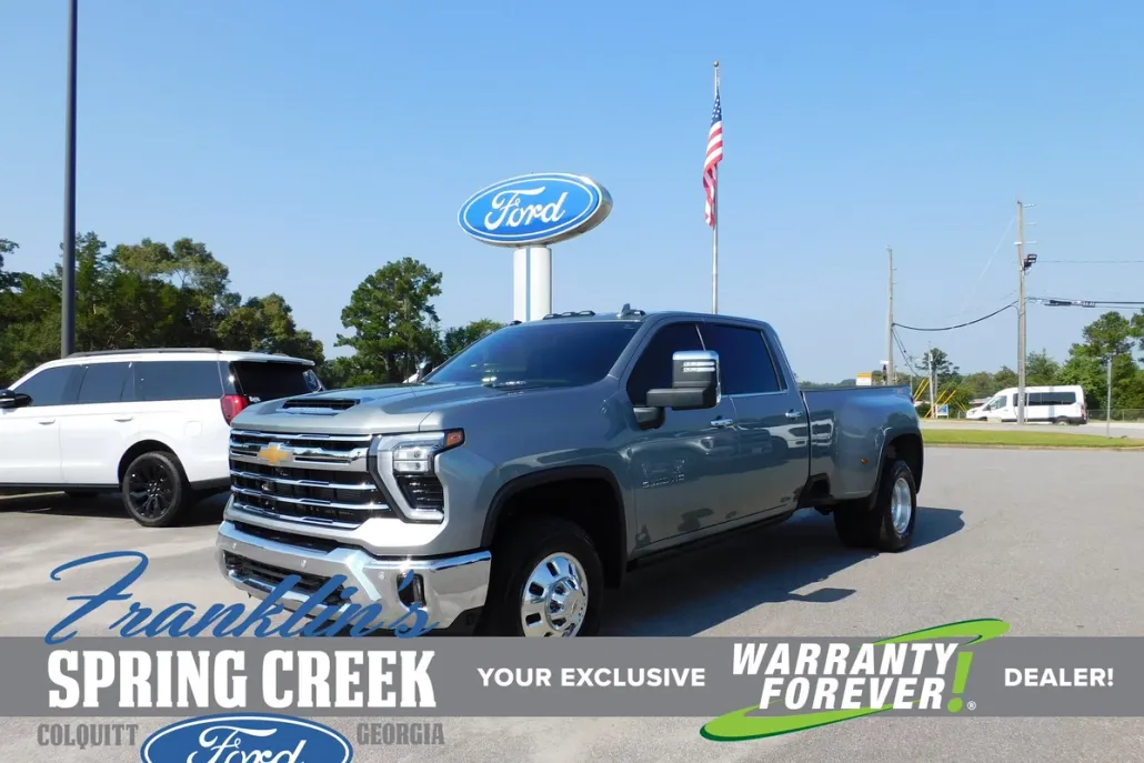 2025 Chevrolet Silverado 3500HD LTZ photo 1