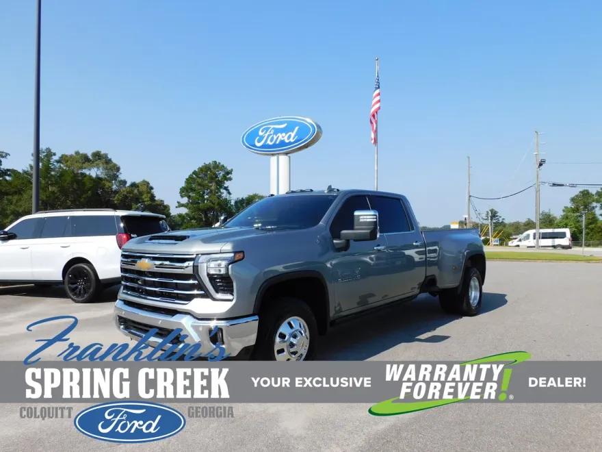 2025 Chevrolet Silverado 3500HD LTZ photo 1