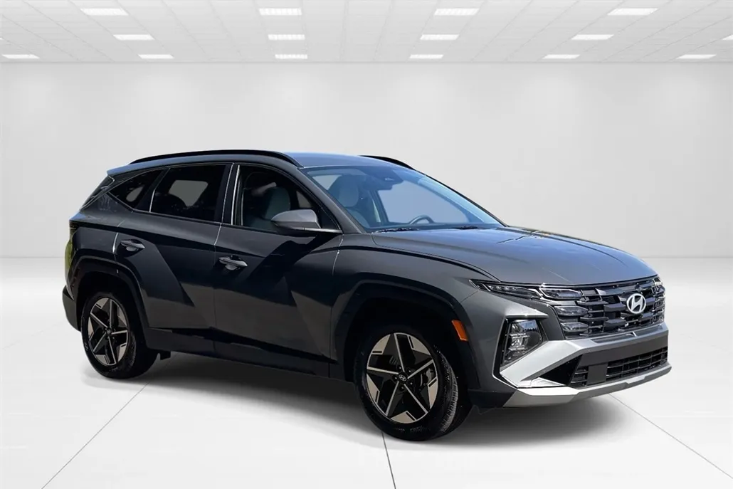 2025 Hyundai Tucson SEL photo 1