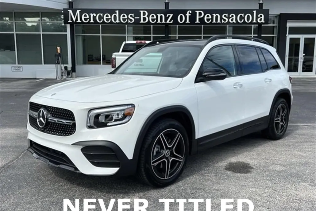 2023 Mercedes Benz GLB 250 photo 1