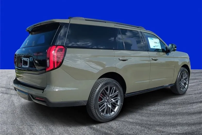 2025 Ford Expedition Platinum photo 1