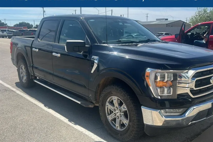2023 Ford F-150 XLT photo 1