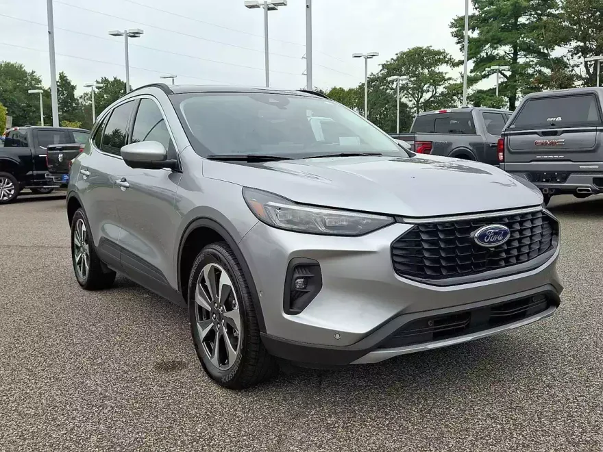 2024 Ford Escape Platinum photo 1