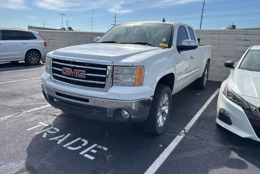 2013 Gmc Sierra 1500 SLE photo 1