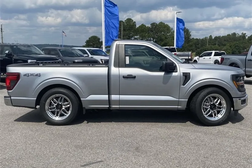 2025 Ford F-150 XL photo 1