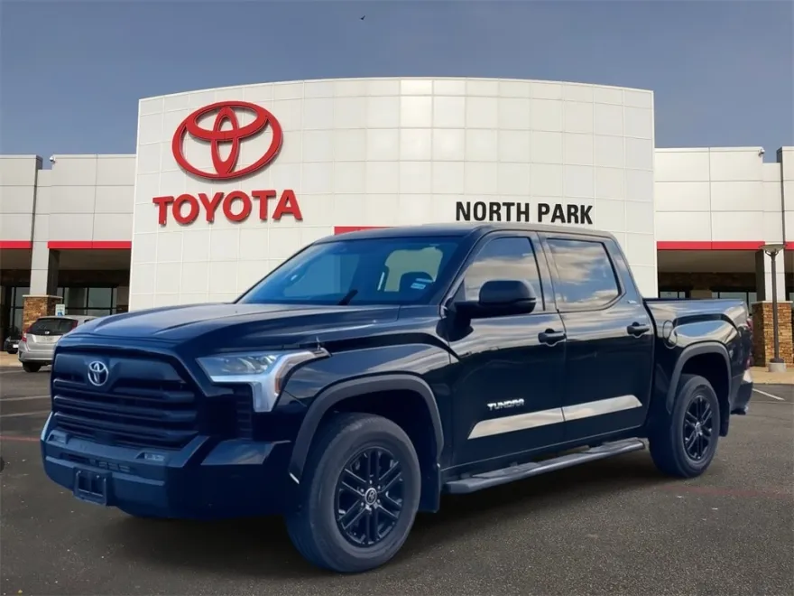 2024 Toyota Tundra SR5 photo 1